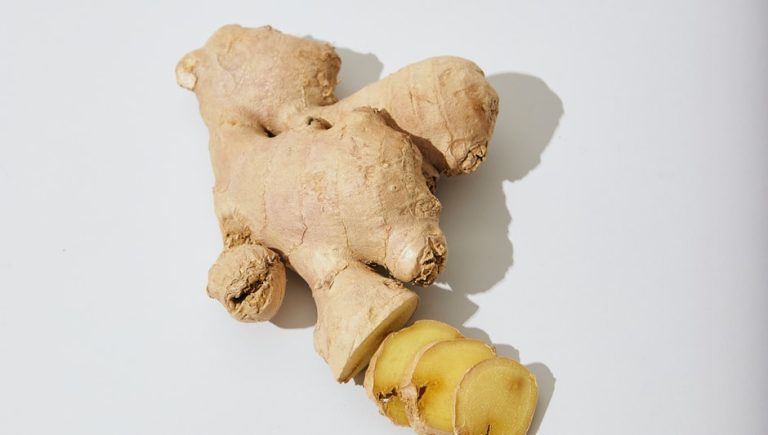 how to make turmeric ginger tea for weight loss